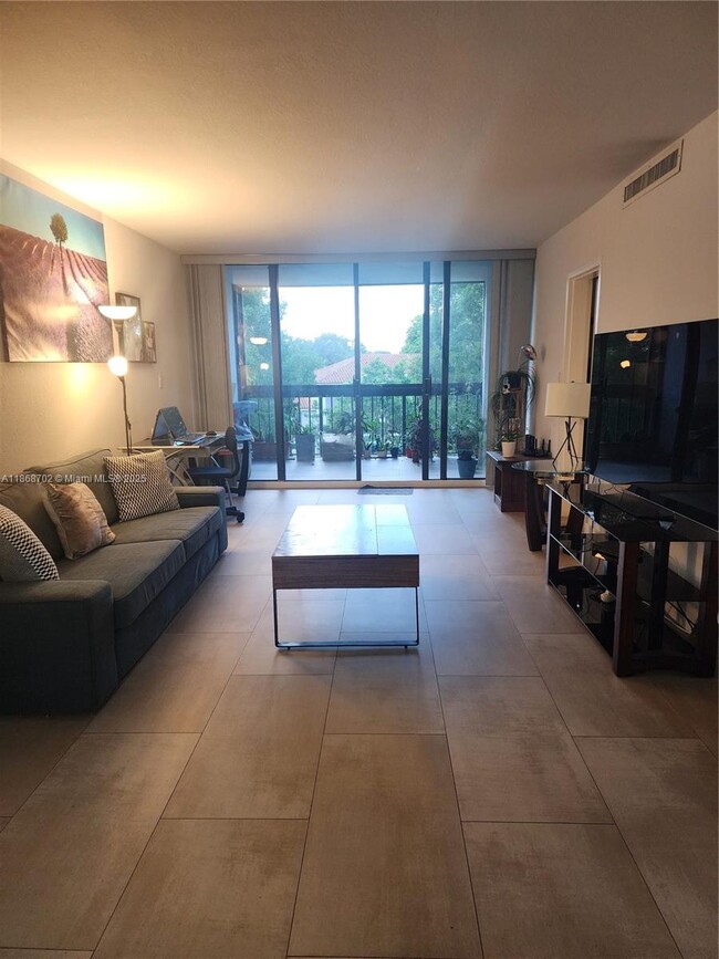 Building Photo - 8419 Forest Hills Dr