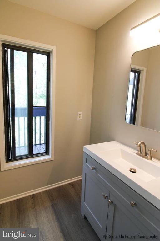 Building Photo - 20423 Meadow Pond Pl