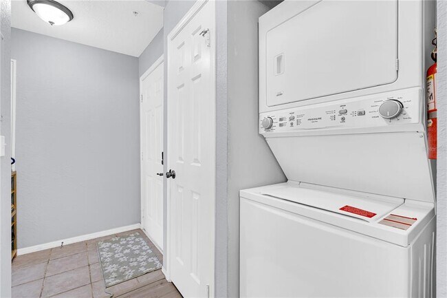 Building Photo - 2632 Robert Trent Jones Dr