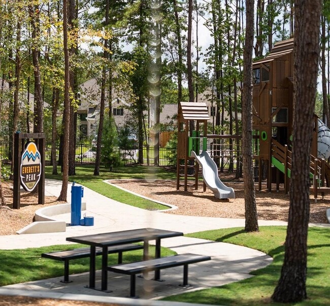 Building Photo - 109 Bronze Peak Ct