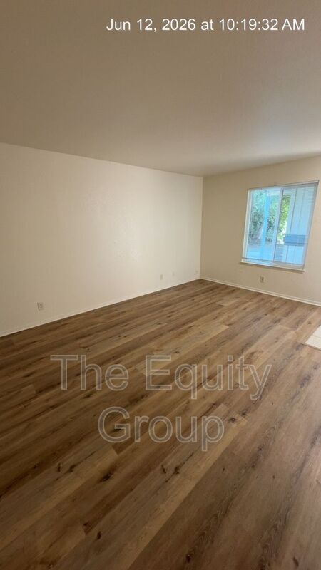 Building Photo - 545 N Divisadero St