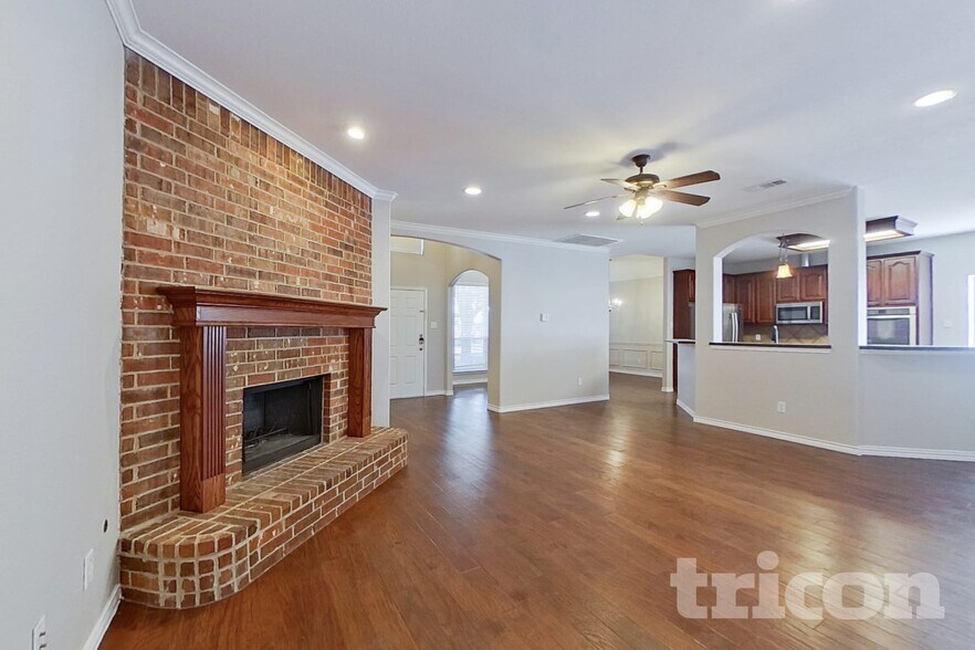 Building Photo - 1435 Red Wolf Dr