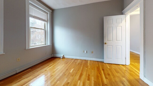 Building Photo - Brighton 1BR | Heat & Hot Water Included | Great Commonwealth Avenue Location