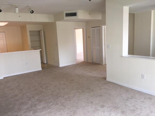 Building Photo - 2804 Sarento Pl