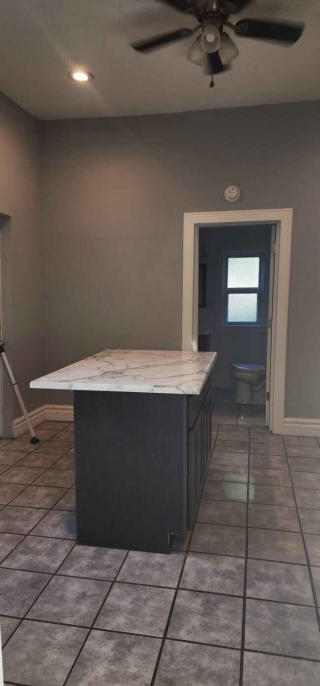 Building Photo - 4277 Margaretta Ave