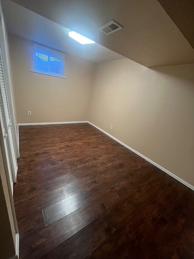 Building Photo - 6448 Iris Way