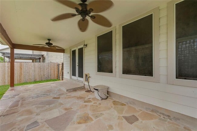 Building Photo - 1105 Fox Sparrow Cove