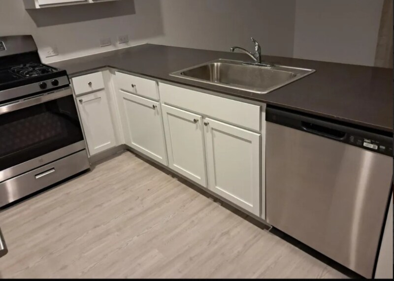 Building Photo - 3819 Millbrook Wy