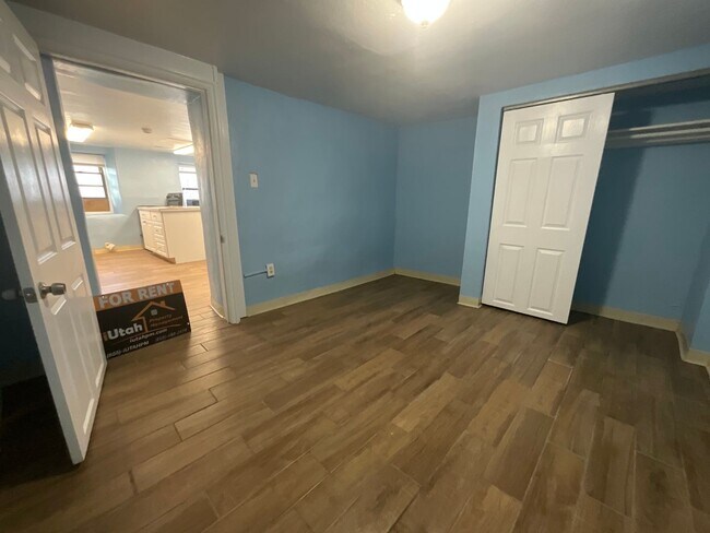 Building Photo - 295 E