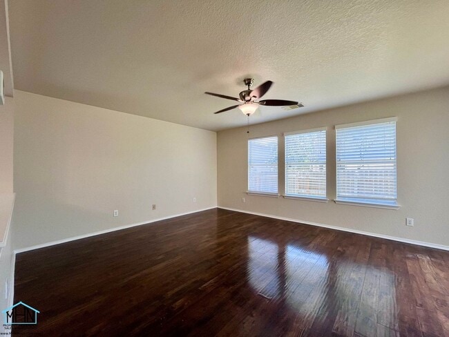 Building Photo - 127 Booker Palm