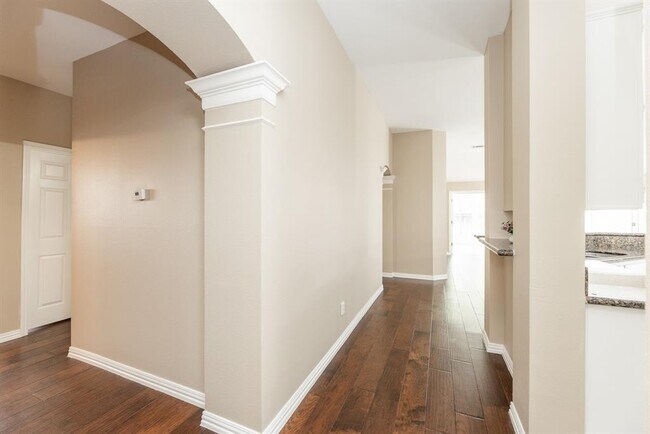 Building Photo - 4523 Wavertree Dr