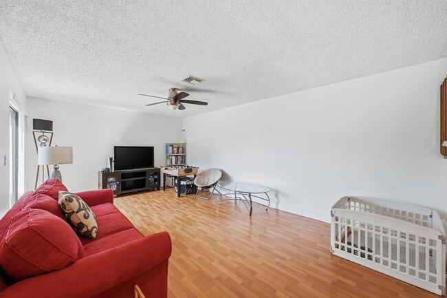 Building Photo - 2498 NW 99th Ave