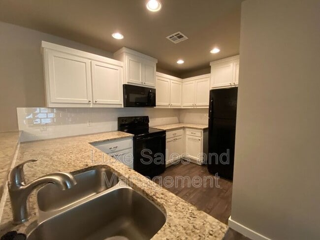 Building Photo - 1503 MacAlpine St