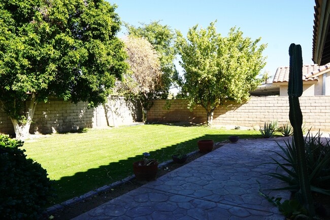 Building Photo - 78870 Sonesta Way