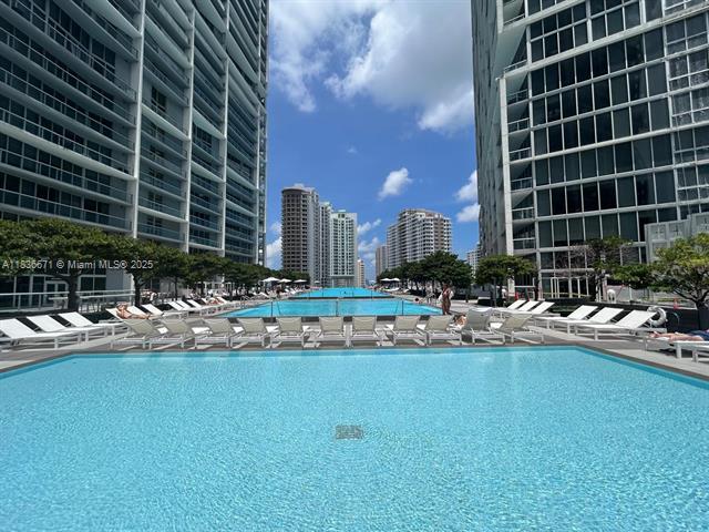 Building Photo - 475 Brickell Ave
