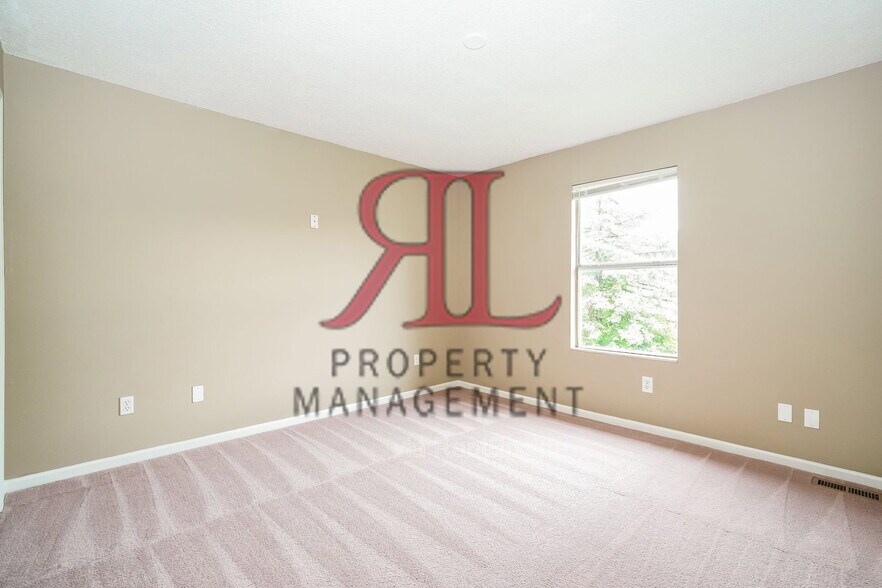 Building Photo - 1640 Butterfly Ct