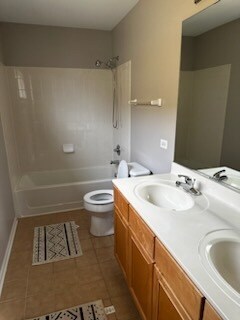 Building Photo - 1858 S Fallbrook Dr