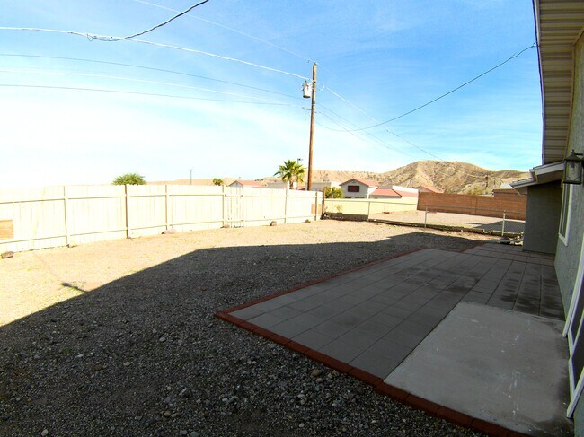 Building Photo - 1791 Long Ave