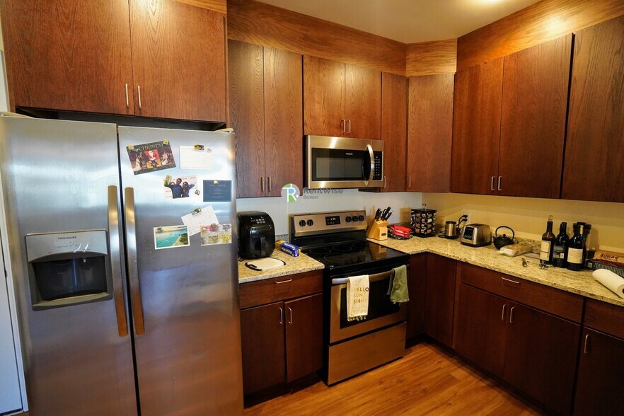 Building Photo - 315 Broadway