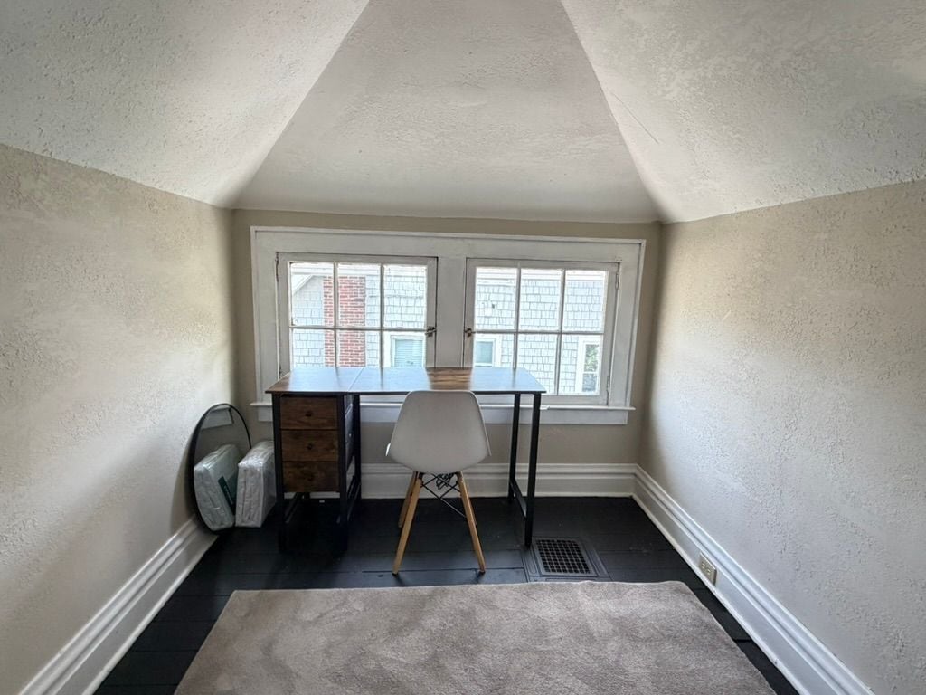 Building Photo - 750 Euclid Ave