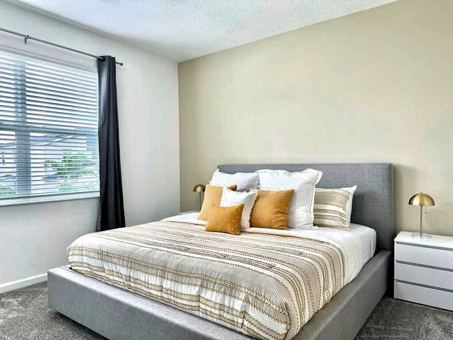 Building Photo - 8867 Cabot Cliffs Dr