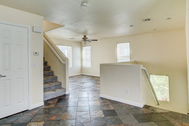 Building Photo - **$800 OFF MOVE IN BY 12/12/25**3-Story Home with Private Bathrooms and Strip View
