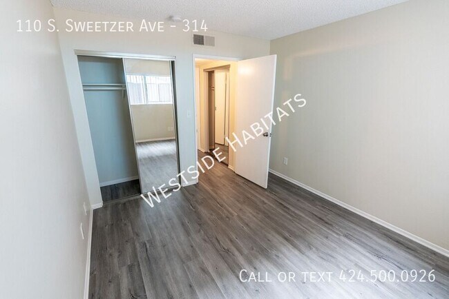 Building Photo - 110 Sweetzer Ave