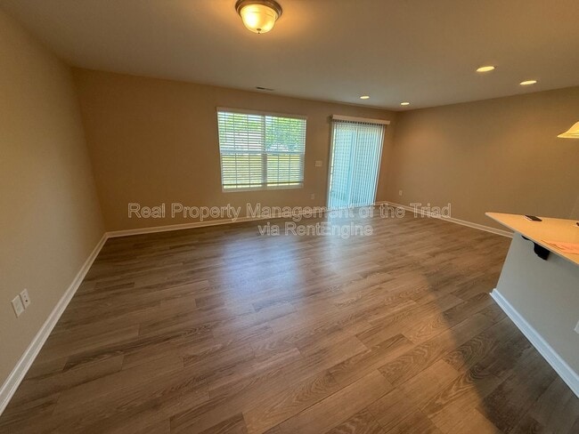 Building Photo - 3907 Copperfield Ct