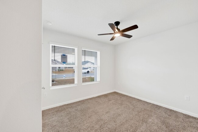 Building Photo - Spacious 5 Bedroom Home with Community Pool