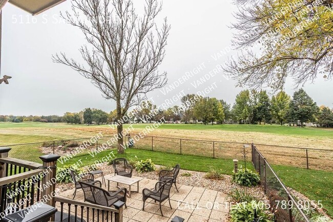 Building Photo - 5116 S St Andrews Cir