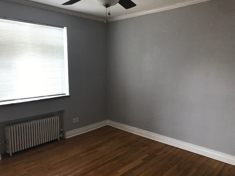 Building Photo - 1321 E 10th Ave