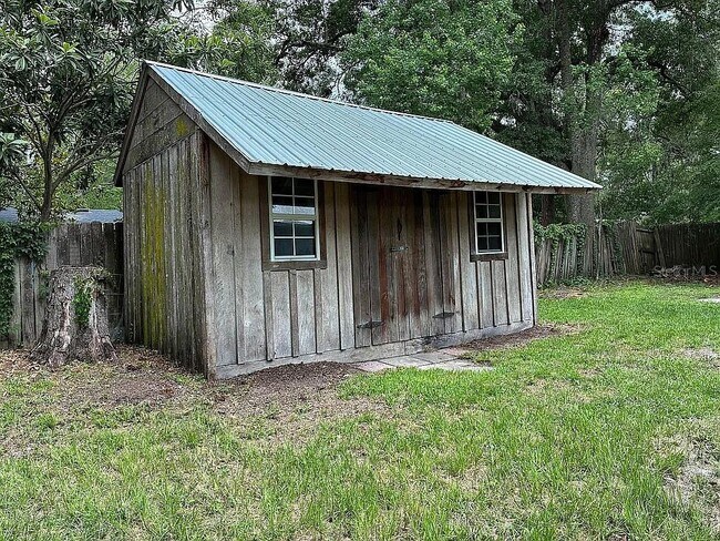 Building Photo - 4319 NW 26th Dr