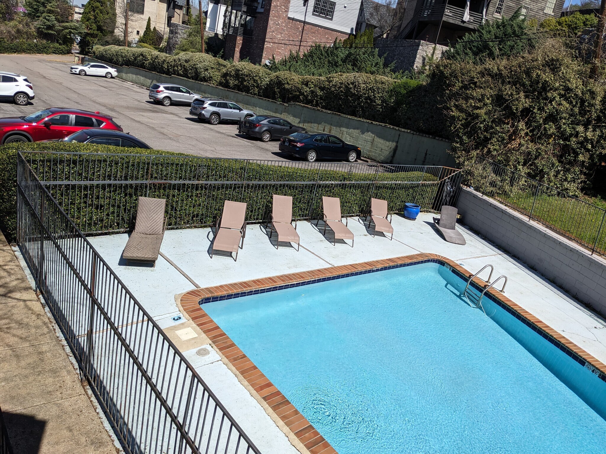 Building Photo - 1909 16th Ave S