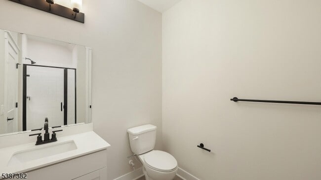 Building Photo - 113 Iris Ct