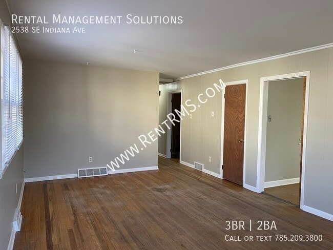 Building Photo - 2538 SE Indiana Ave