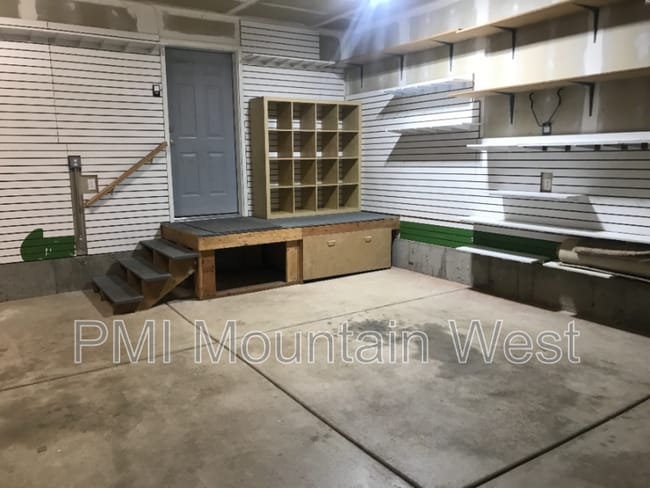 Building Photo - 144 S Mountain Rd