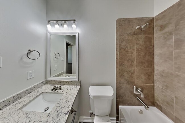 Building Photo - 21414 Mission Falls Dr