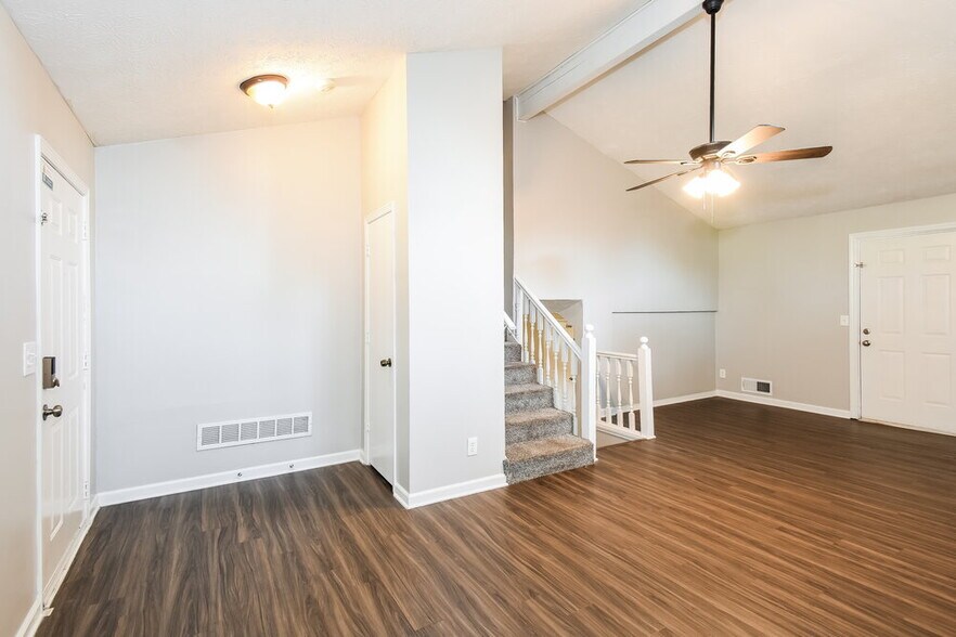 Building Photo - 5376 Whitney Ct