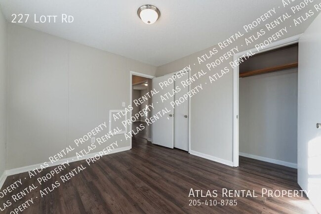 Building Photo - 227 Lott Rd