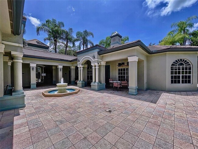 Building Photo - 704 Seagate Dr