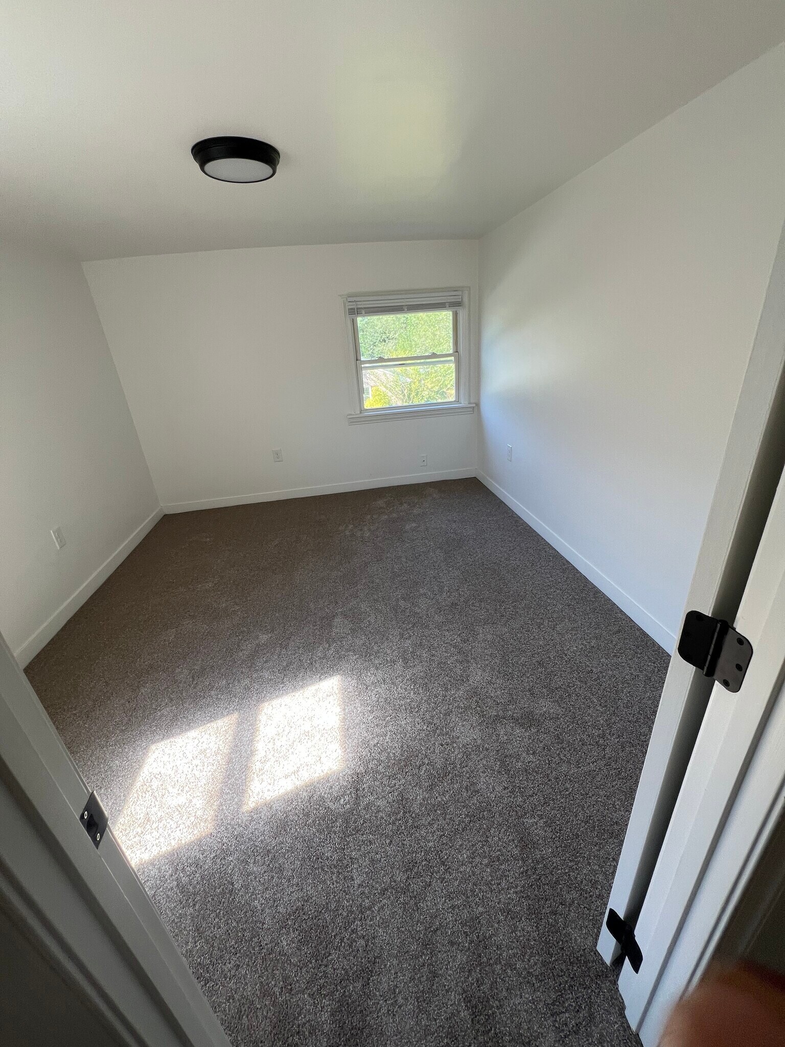 bedroom 2 - 1-2 W Hanover St