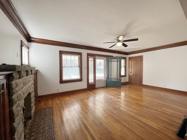 Building Photo - SEE IT NOW: Beautiful 3-Bedroom Bungalow i...