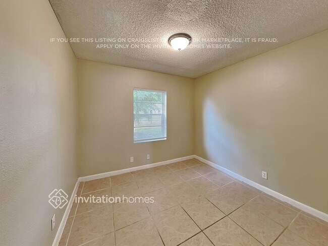 Building Photo - 328 SW 80th Terrace