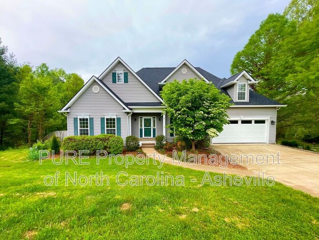 Primary Photo - 6 Strawberry Ln