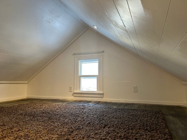 Building Photo - Stunning 5-bedroom in Conestoga Valley School District