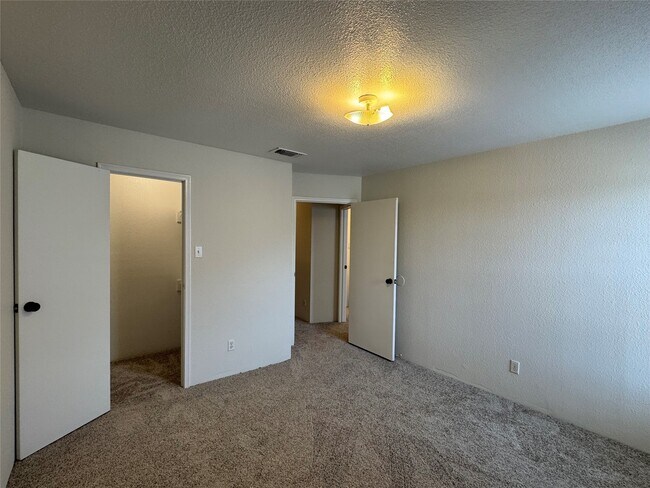 Building Photo - 6500 Sands Point Dr