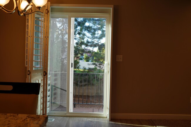 Building Photo - 528 Fox Chase Dr