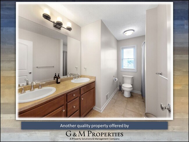 Building Photo - Rarely Available - Large Executive Rental ...