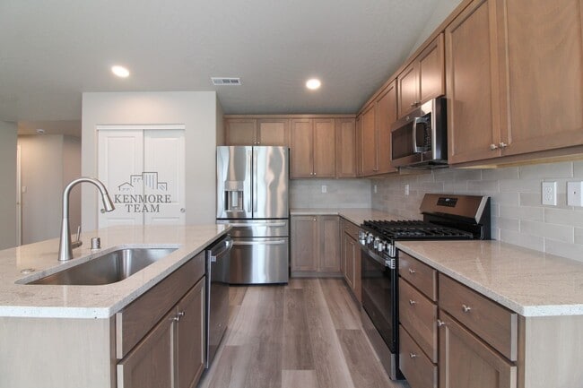 Building Photo - 3 Bedroom, 2 Bath Home in Kennewick