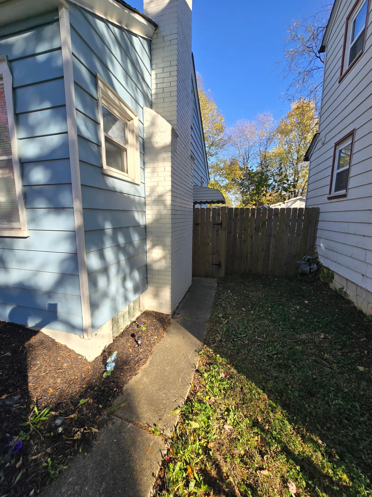 Building Photo - 1056 Geers Ave